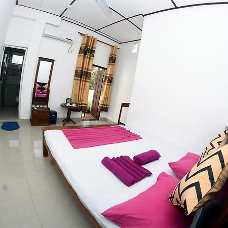 Bluray Beach Apartment Negombo Exterior photo