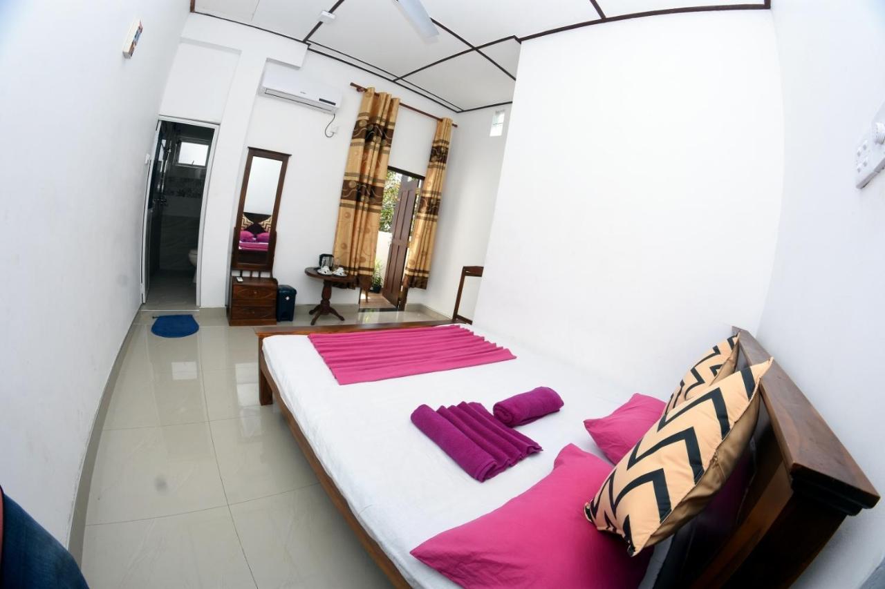 Bluray Beach Apartment Negombo Exterior photo