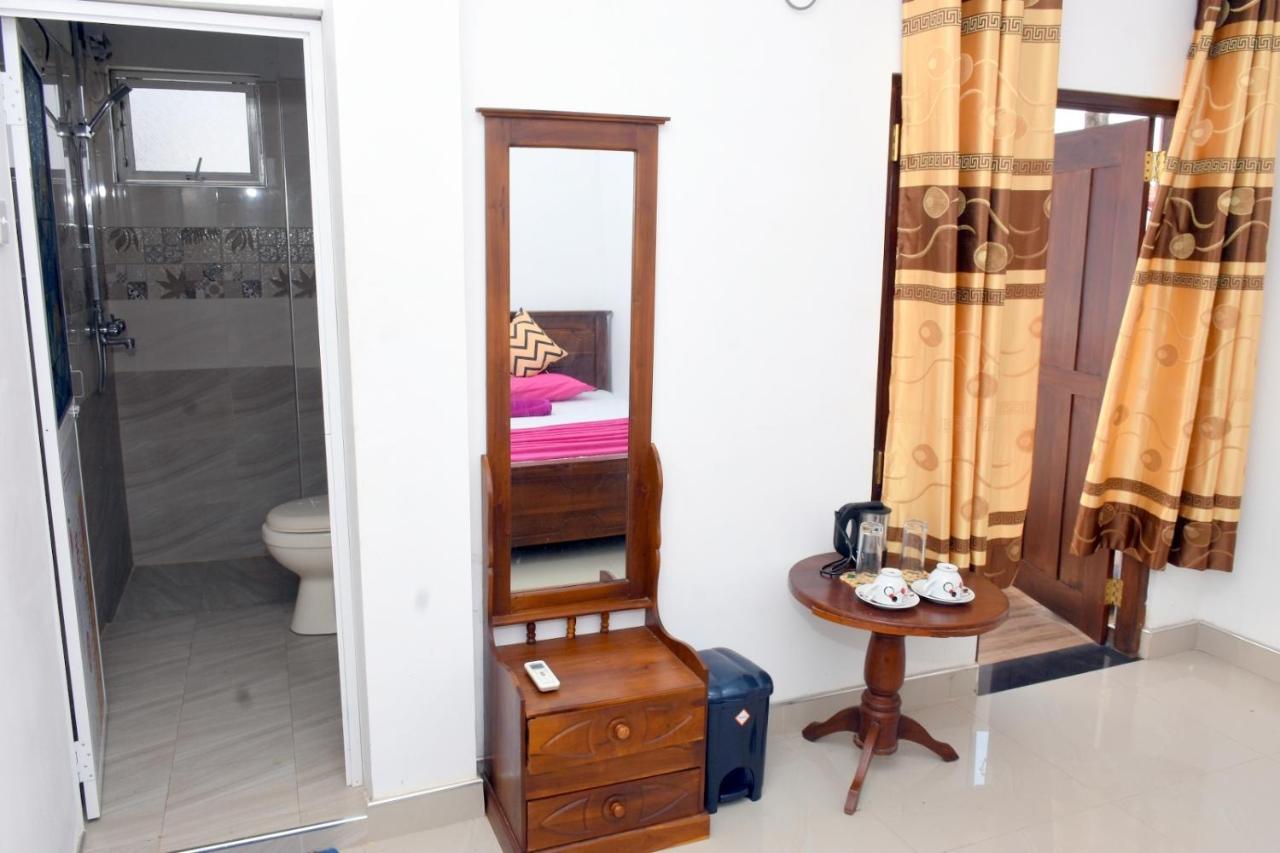 Bluray Beach Apartment Negombo Exterior photo